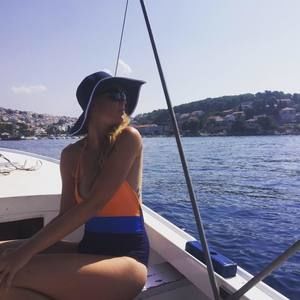 Meet your Posher, Rikki